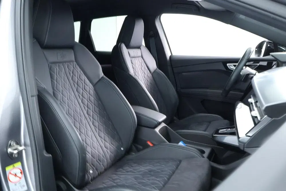 Audi Q4 e-tron 35 Launch edition Advanced 55 kWh uit 2022, foto 12