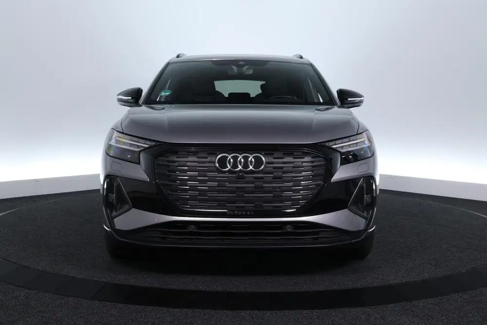 Audi Q4 e-tron 35 Launch edition Advanced 55 kWh uit 2022, foto 2