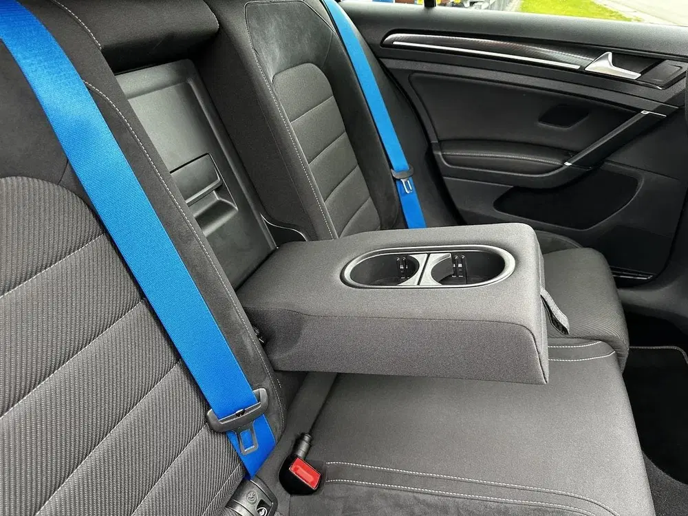Volkswagen Golf 2.0 TSI 4Motion R Performance uit 2019, foto 14