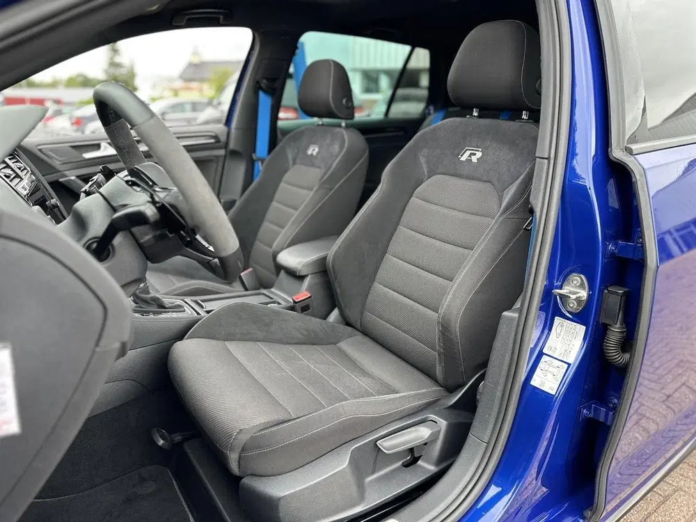 Volkswagen Golf 2.0 TSI 4Motion R Performance uit 2019, foto 6