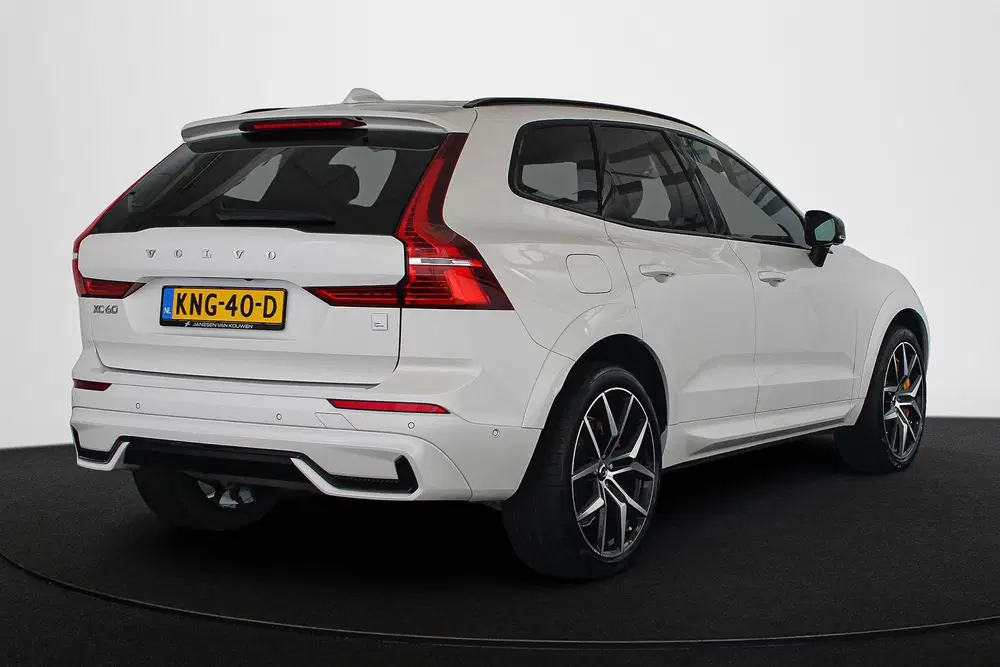 Volvo XC60 2.0 T8 Plug-in-hybrid AWD Polestar Enginee uit 2022, foto 3