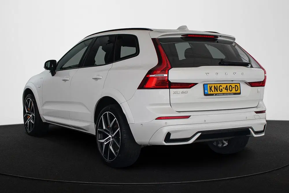 Volvo XC60 2.0 T8 Plug-in-hybrid AWD Polestar Enginee uit 2022, foto 4