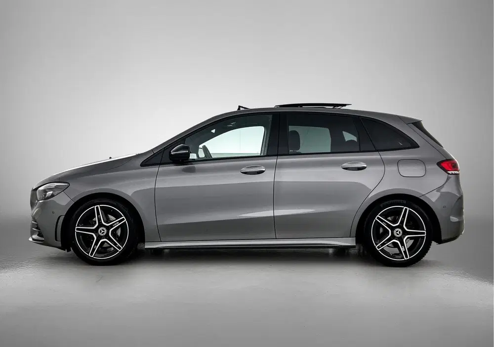 Mercedes-Benz B-Klasse 200 AMG Nightpakket uit 2022, foto 3