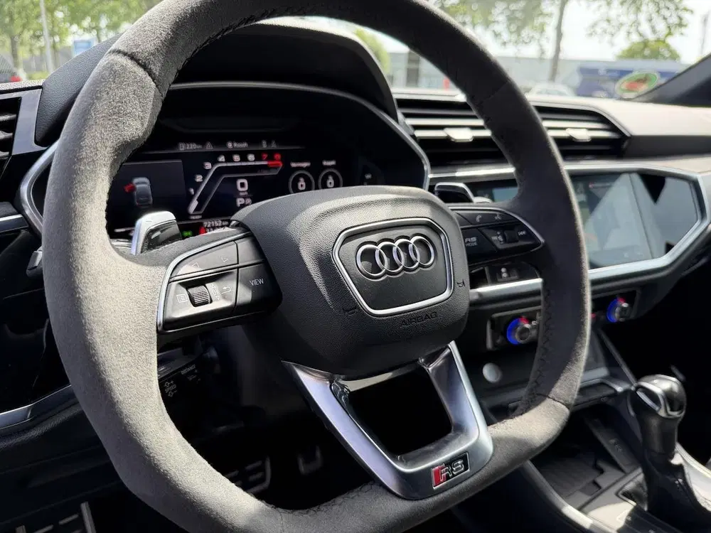 Audi RS Q3 TFSI RS uit 2020, foto 10