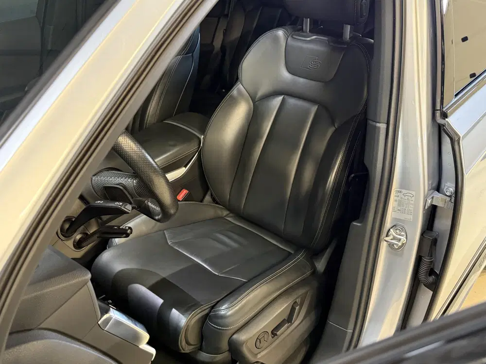Audi Q7 60 TFSI e quattro Competition uit 2020, foto 8