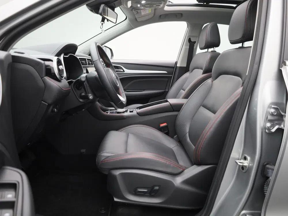 MG ZS Long Range Luxury 70 kWh 360 Camera uit 2023, foto 10