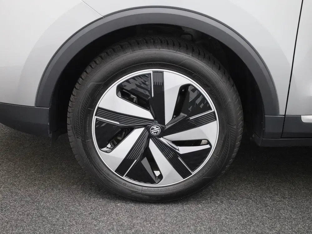 MG ZS Long Range Luxury 70 kWh 360 Camera uit 2023, foto 13
