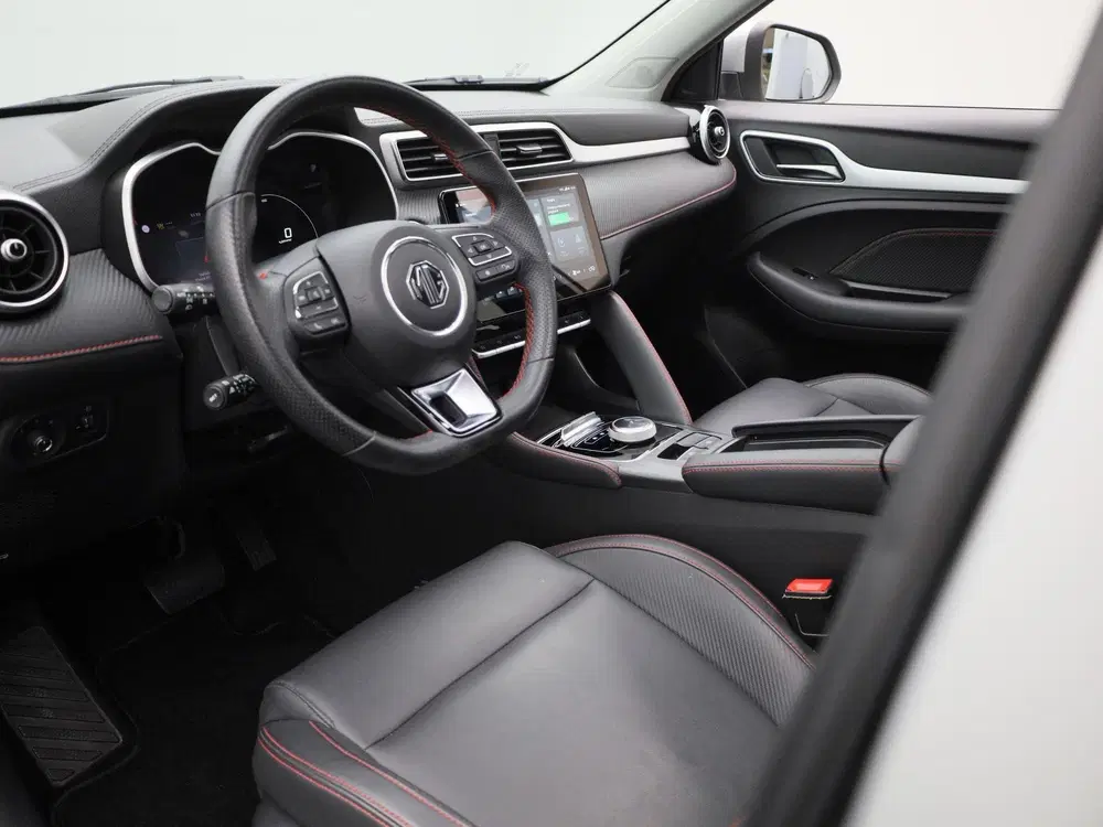 MG ZS Long Range Luxury 70 kWh 360 Camera uit 2023, foto 15