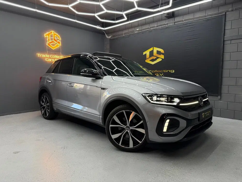 Volkswagen T-Roc 1.5 TSI R-Line Black edition IQ-Pano-keyle uit 2024, foto 3
