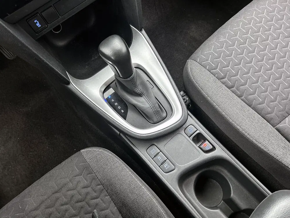 Toyota Yaris Cross 1.5 Hybrid 115 Dynamic + Comfort Pack uit 2024, foto 11