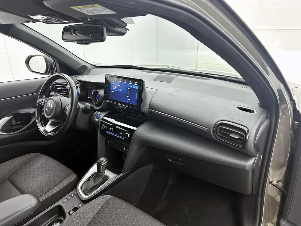 Toyota Yaris Cross 1.5 Hybrid 115 Dynamic + Comfort Pack uit 2024, foto 6