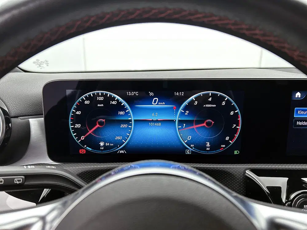 Mercedes-Benz A-Klasse 160 AMG Nightpakket uit 2020, foto 5
