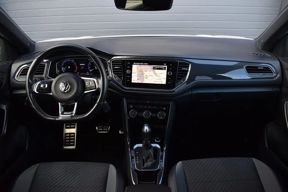 Volkswagen T-Roc 1.5 TSI 150pk DSG R-line Black style Pano uit 2019, foto 10