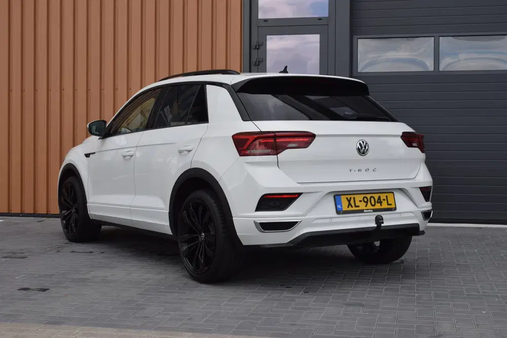 Volkswagen T-Roc 1.5 TSI 150pk DSG R-line Black style Pano uit 2019, foto 3