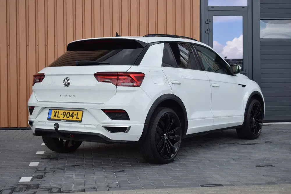 Volkswagen T-Roc 1.5 TSI 150pk DSG R-line Black style Pano uit 2019, foto 4