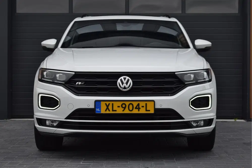 Volkswagen T-Roc 1.5 TSI 150pk DSG R-line Black style Pano uit 2019, foto 6