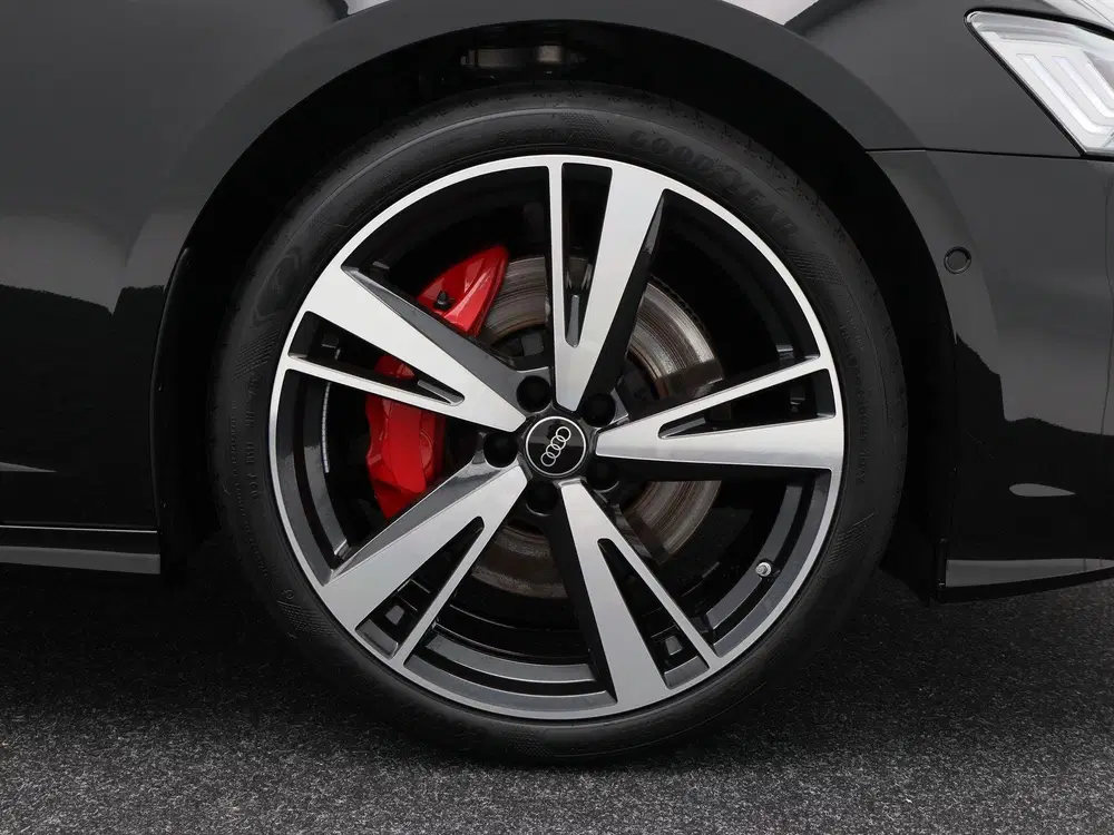 Audi A6 55 TFSi e 367 Pk quattro S Edition Competi uit 2025, foto 8