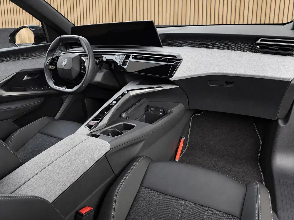Peugeot 5008 1.2 Hybrid 145 GT 7p uit 2026, foto 3