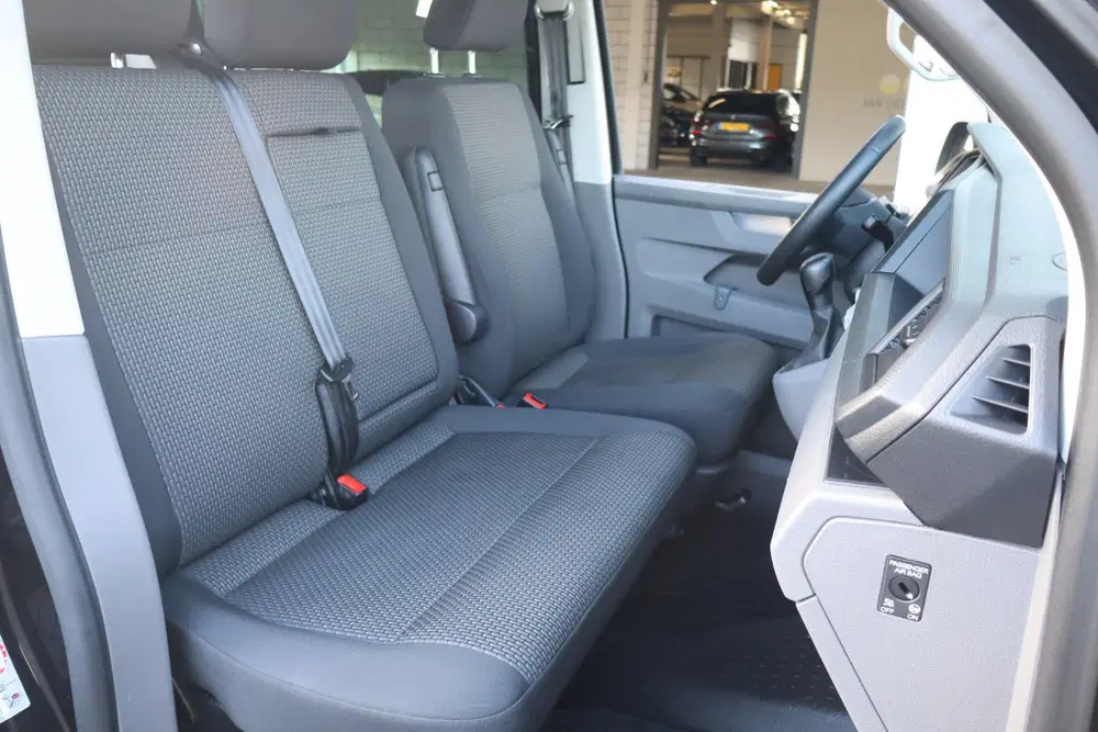 Volkswagen Transporter 2.0 TDI L2H1 30 DC Highline BPM VRIJ uit 2023, foto 12