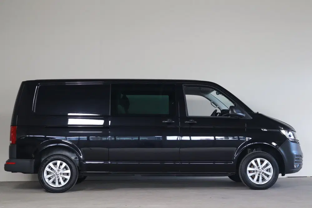 Volkswagen Transporter 2.0 TDI L2H1 30 DC Highline BPM VRIJ uit 2023, foto 15