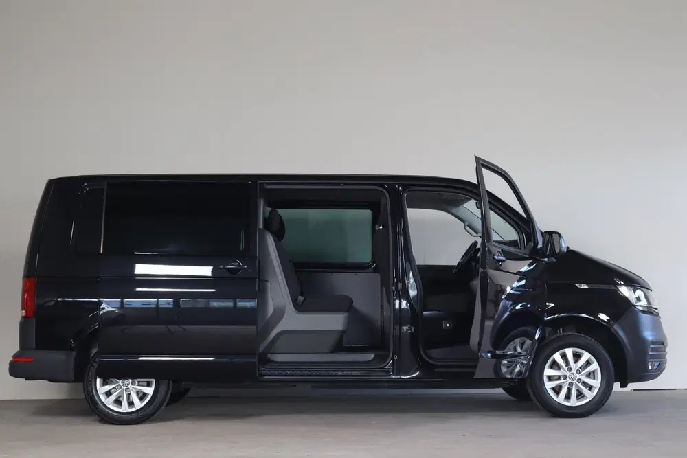 Volkswagen Transporter 2.0 TDI L2H1 30 DC Highline BPM VRIJ uit 2023, foto 3