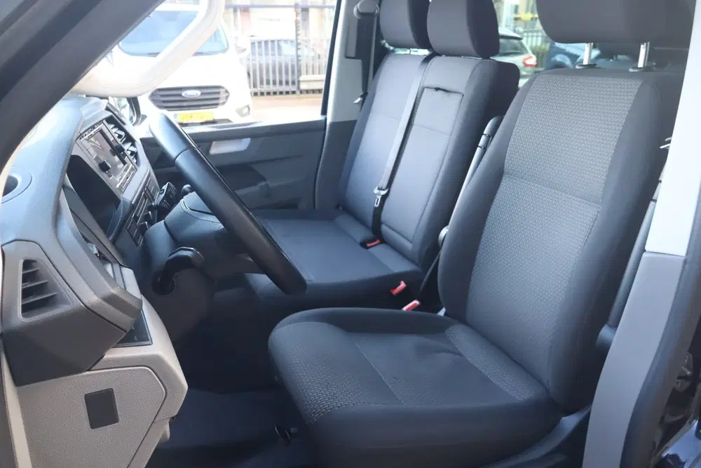 Volkswagen Transporter 2.0 TDI L2H1 30 DC Highline BPM VRIJ uit 2023, foto 9