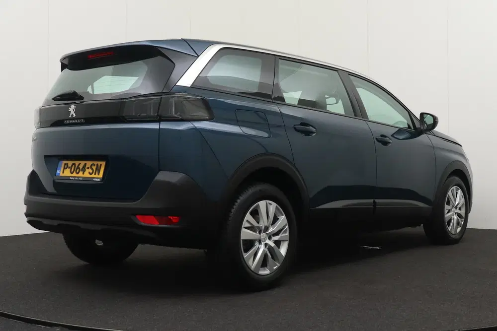 Peugeot 5008 8 1.2T 131 PK Aut Comfort Business Pack 7 uit 2022, foto 2