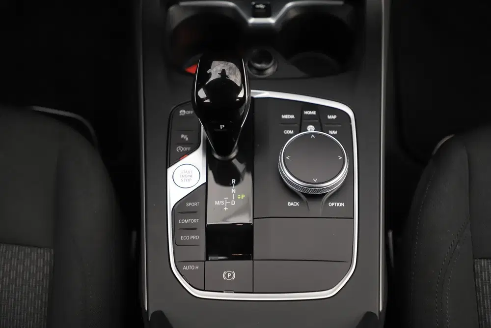 BMW 1-serie 118i 136PK Automaat Navigatie Draadloos Ca uit 2023, foto 10