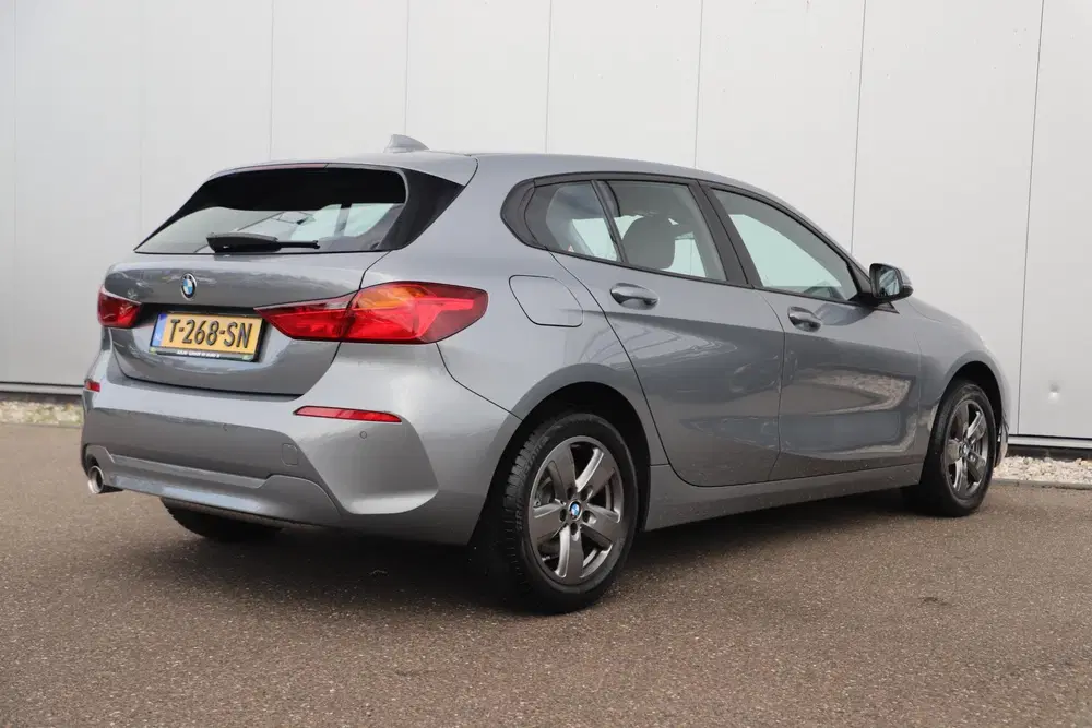 BMW 1-serie 118i 136PK Automaat Navigatie Draadloos Ca uit 2023, foto 4