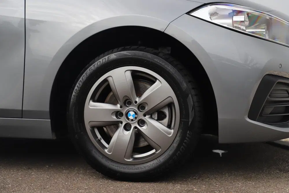 BMW 1-serie 118i 136PK Automaat Navigatie Draadloos Ca uit 2023, foto 5