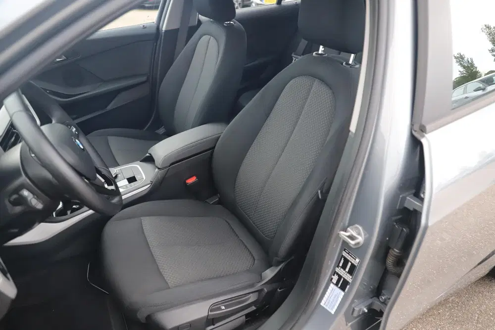 BMW 1-serie 118i 136PK Automaat Navigatie Draadloos Ca uit 2023, foto 6
