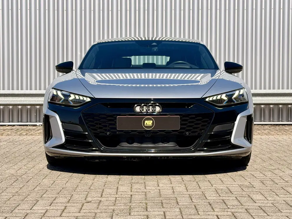 Audi e-tron GT RS 93 kWh 21" uit 2021, foto 2