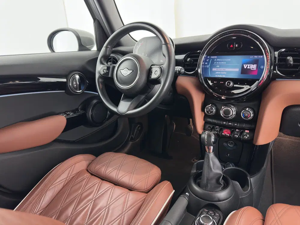Mini One 1.5 One Business Edition (Facelift-Life Cy uit 2022, foto 7