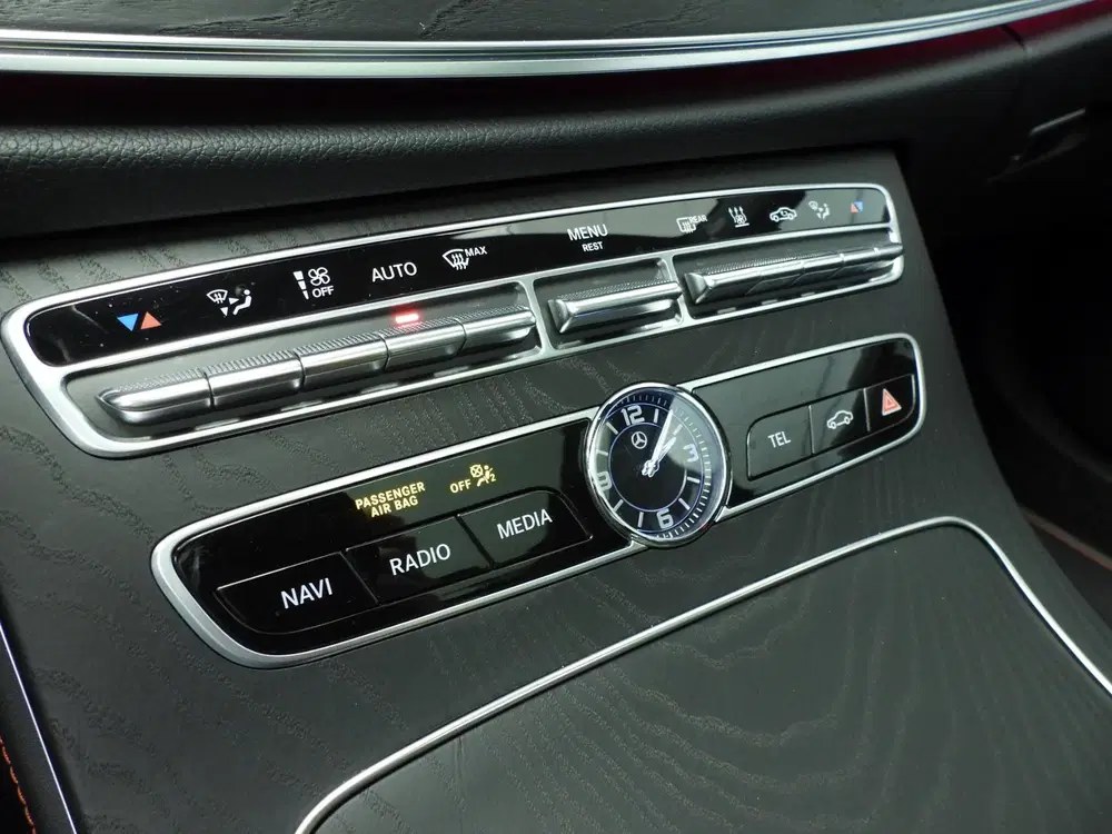 Mercedes-Benz E-Klasse AMG 53 4MATIC uit 2020, foto 14