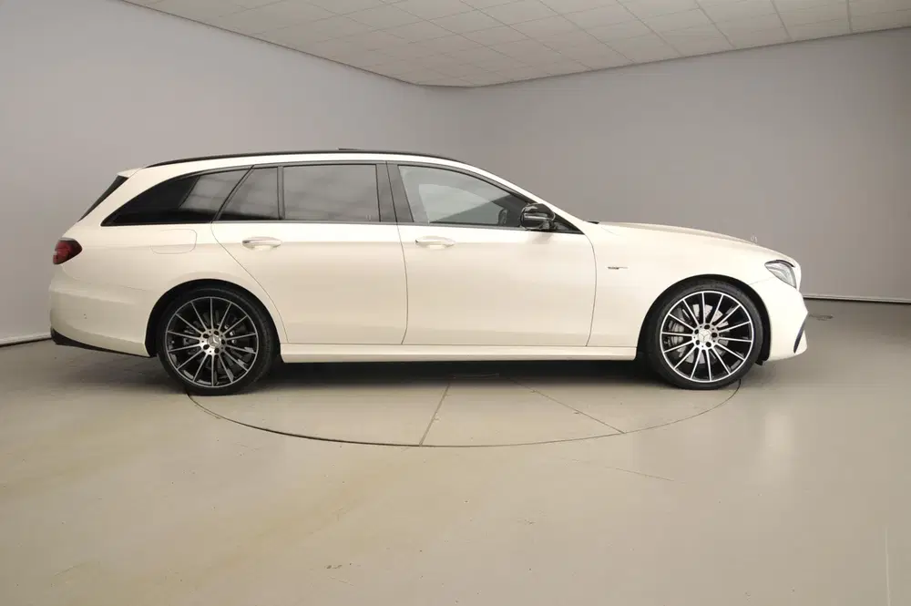 Mercedes-Benz E-Klasse AMG 53 4MATIC uit 2020, foto 4