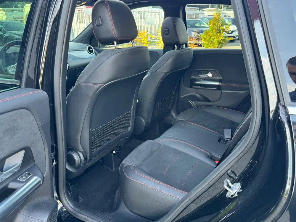 Mercedes-Benz B-Klasse 200 Business Solution AMG (bj 2020) uit 2020, foto 12