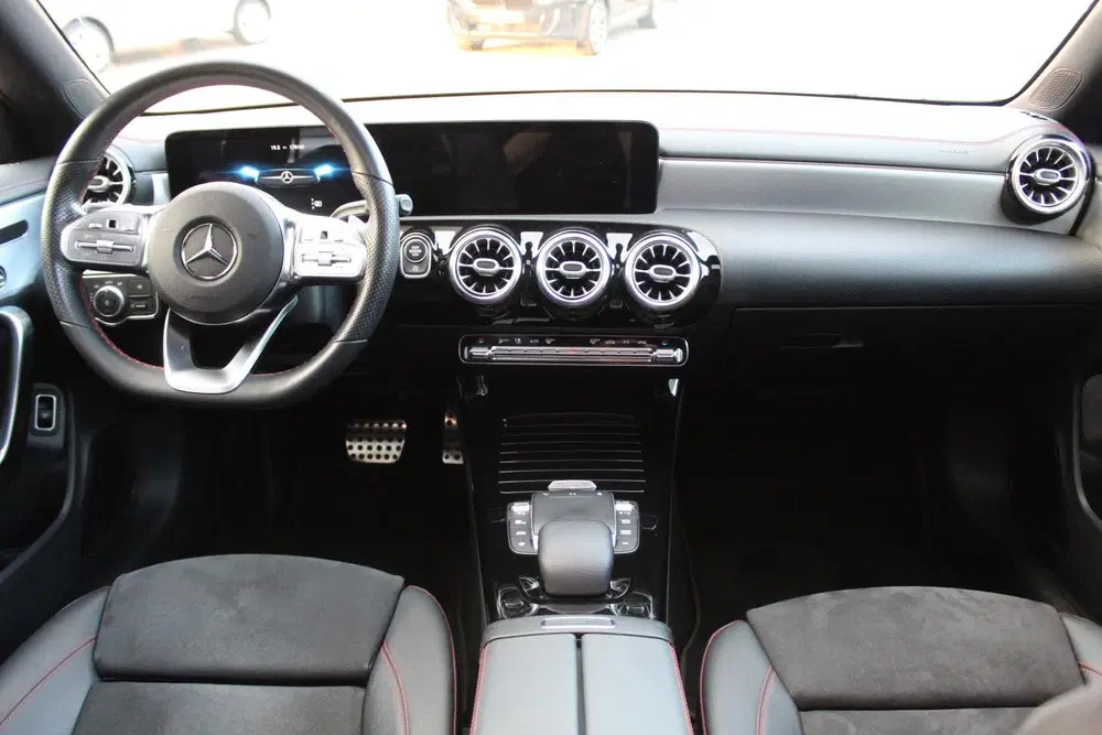 Mercedes-Benz CLA Mercedes CLA-klasse 200 AMG uit 2021, foto 10