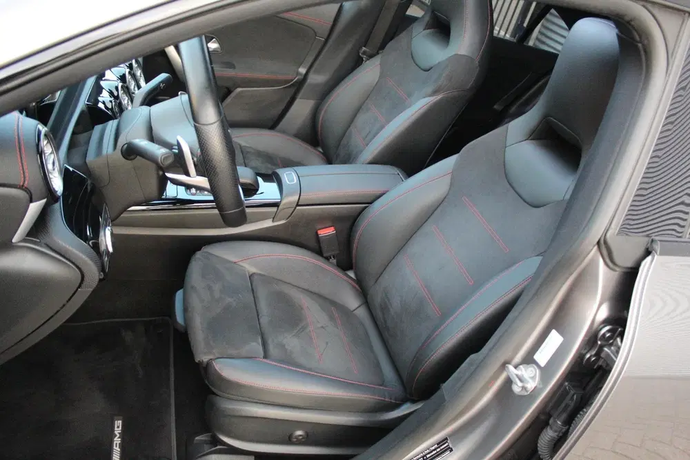 Mercedes-Benz CLA Mercedes CLA-klasse 200 AMG uit 2021, foto 11