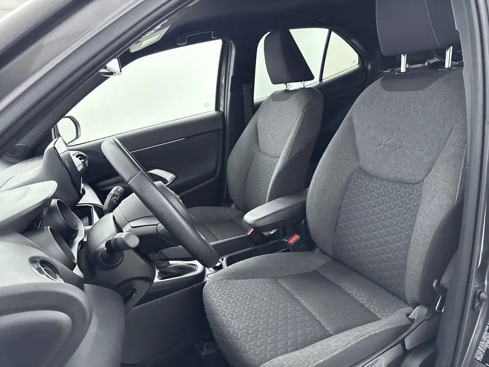 Toyota Yaris Cross 1.5 Hybrid Dynamic AWD uit 2024, foto 14