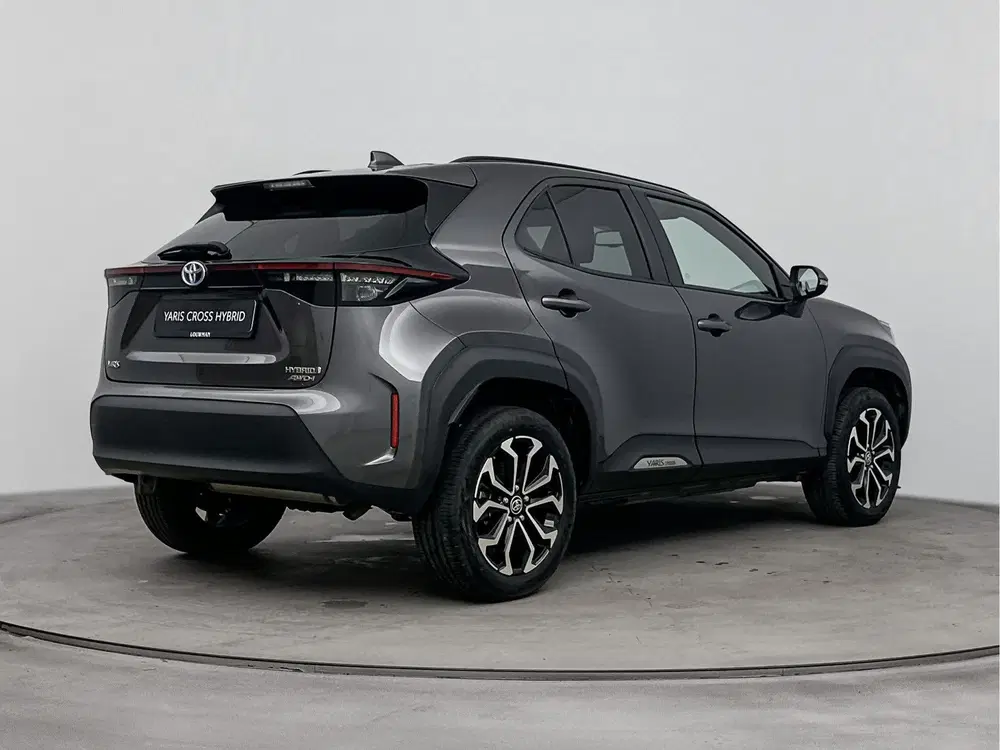 Toyota Yaris Cross 1.5 Hybrid Dynamic AWD uit 2024, foto 2