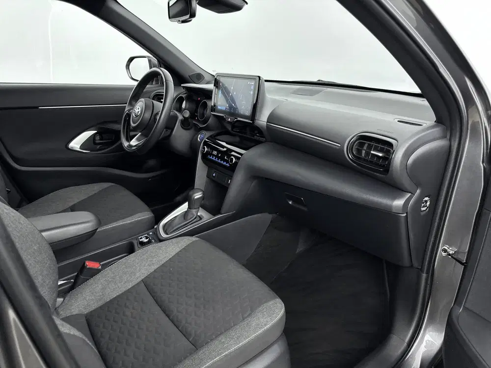 Toyota Yaris Cross 1.5 Hybrid Dynamic AWD uit 2024, foto 5