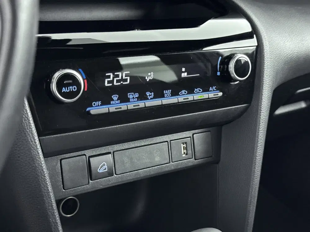 Toyota Yaris Cross 1.5 Hybrid Dynamic AWD uit 2024, foto 8
