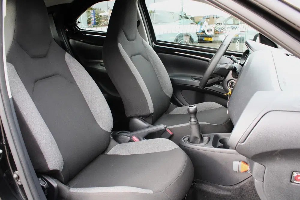 Toyota Aygo X 1.0 VVT-i MT Play CRUISE CONTROL uit 2023, foto 12