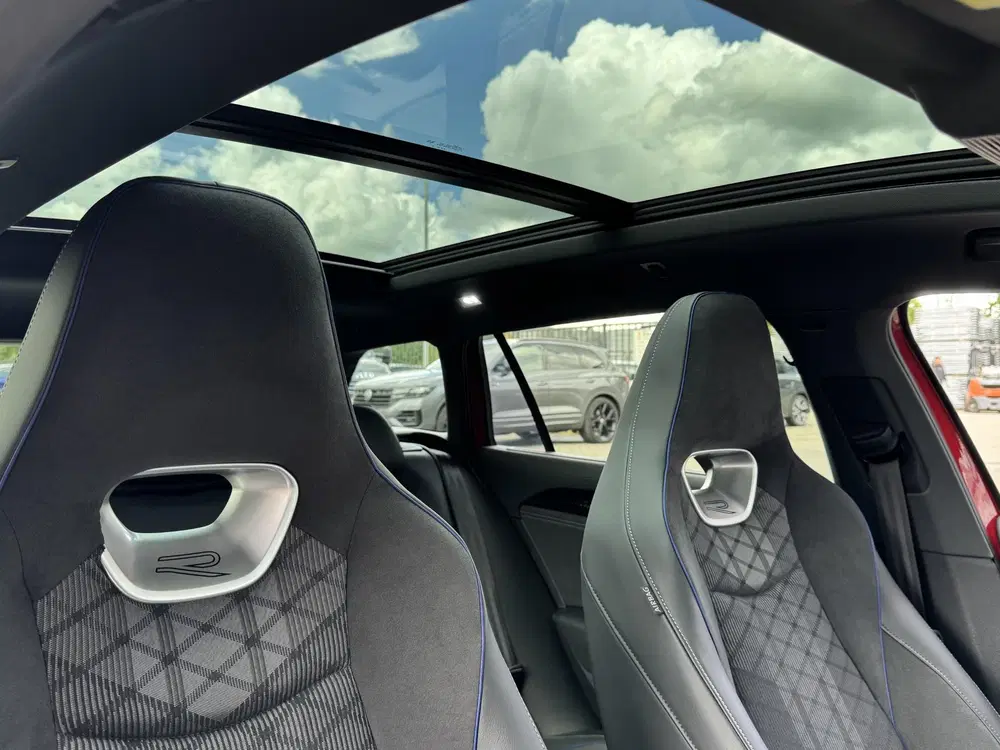 Volkswagen Passat 1.5 eTSI R-LINE BUSINESS I WINTERP uit 2024, foto 11