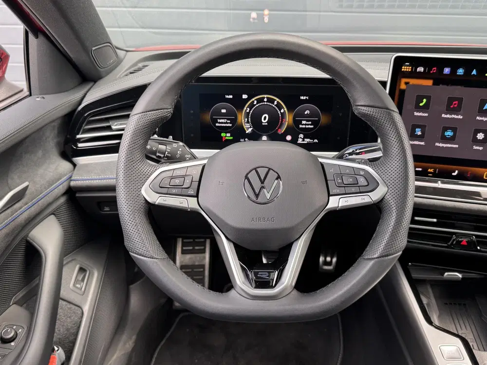 Volkswagen Passat 1.5 eTSI R-LINE BUSINESS I WINTERP uit 2024, foto 6