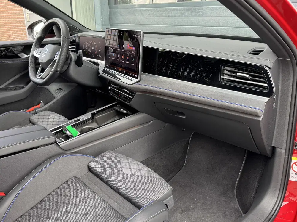 Volkswagen Passat 1.5 eTSI R-LINE BUSINESS I WINTERP uit 2024, foto 9