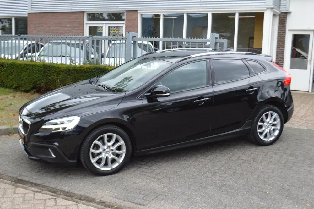 Volvo V40 Cross Country 1.5 T3 Polar+ Luxury NL-auto uit 2019, foto 8