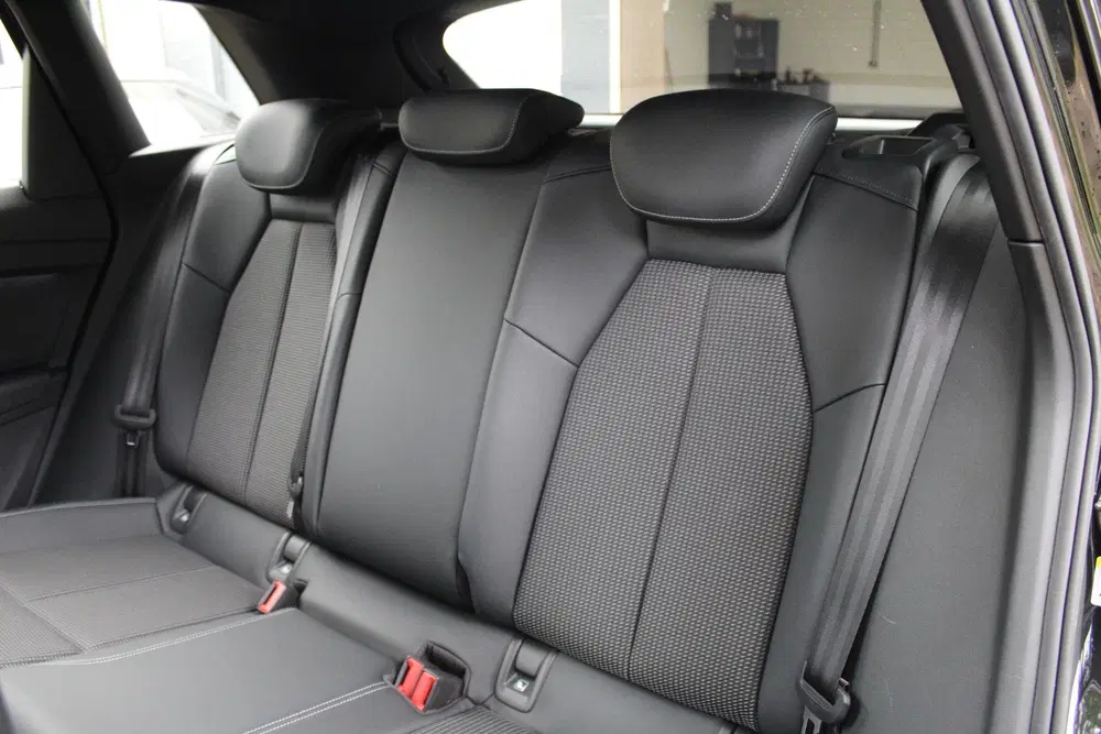 Audi Q4 e-tron 40 S Competition 77 kWh uit 2021, foto 11
