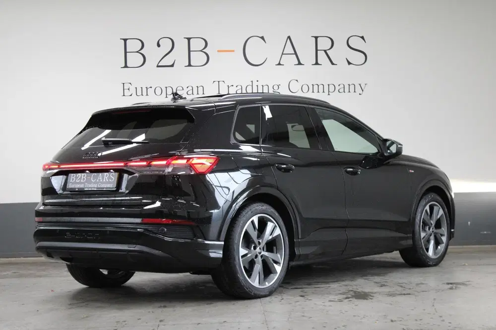 Audi Q4 e-tron 40 S Competition 77 kWh uit 2021, foto 5