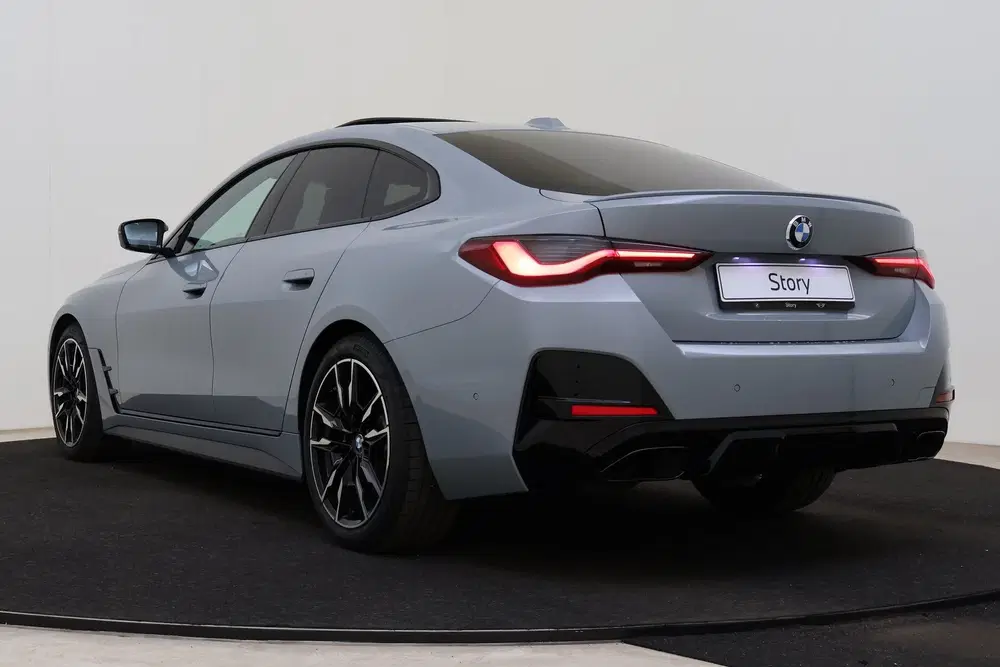 BMW 4-serie Coupé M440i xDrive High Executive Automaat uit 2022, foto 15